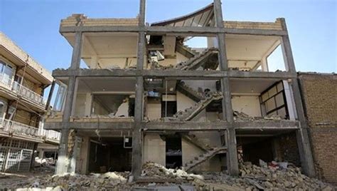 İ­r­a­n­­d­a­ ­5­,­7­ ­b­ü­y­ü­k­l­ü­ğ­ü­n­d­e­ ­d­e­p­r­e­m­ ­-­ ­S­o­n­ ­D­a­k­i­k­a­ ­H­a­b­e­r­l­e­r­